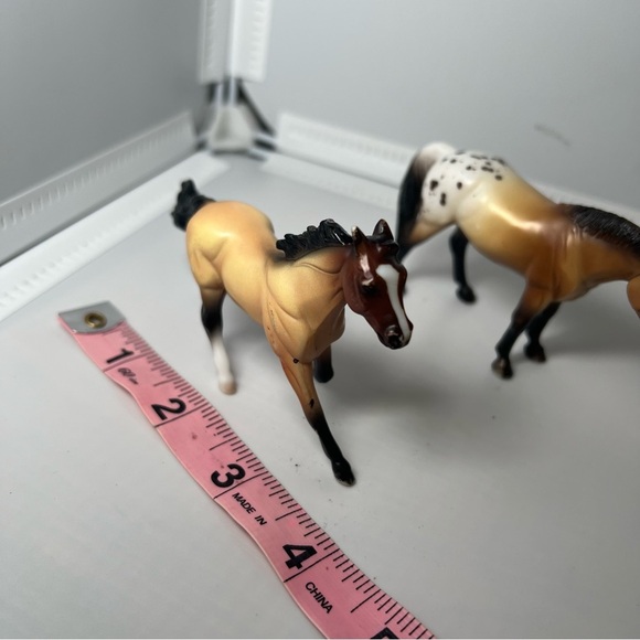 BREYER STABLEMATE-Dun Standardbred And Quarter Horse-USED-Good Condition - Picture 2 of 6